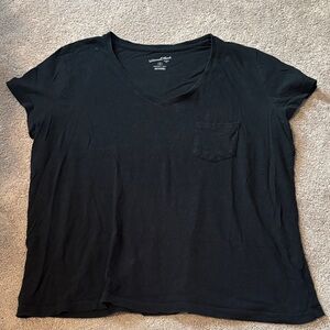 Universal Thread Classic Black V-Neck Tee